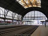 Platforms and Tracks at Prague Main Railway Station platforms-tracks-prague-main-railway-station.jpg
