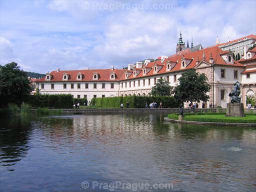 wallenstein-garden-prague-lesser-quarter.jpg